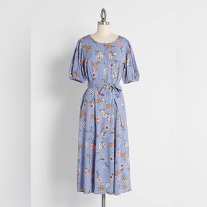 ModCloth Bohemian Rhapsody-Bee dress